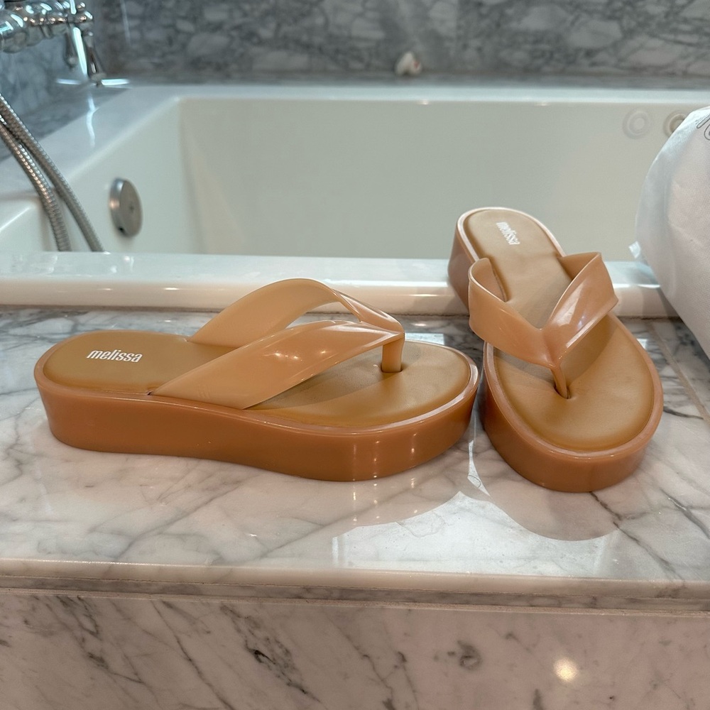 Melissa Nude Tan Platform Flip Flop Sandals